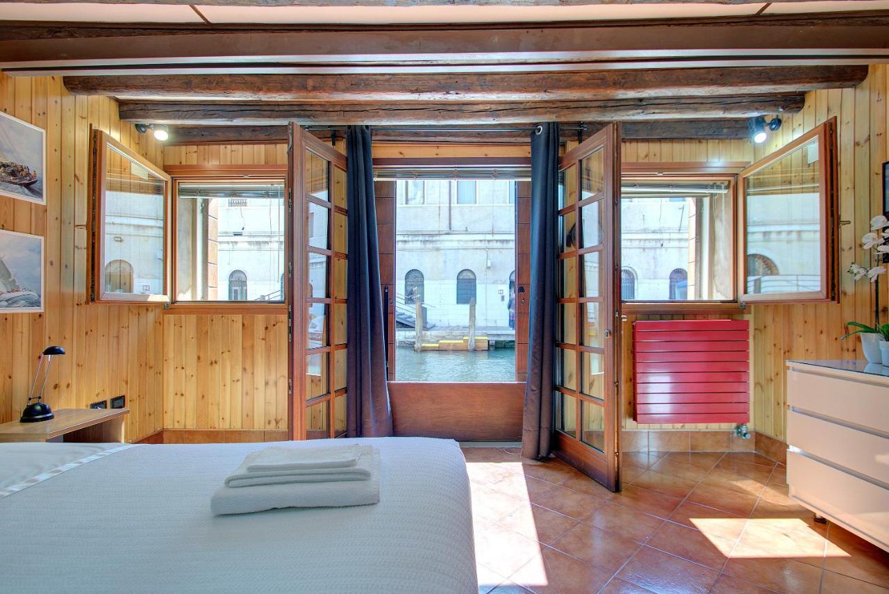 Canal-door Appartement